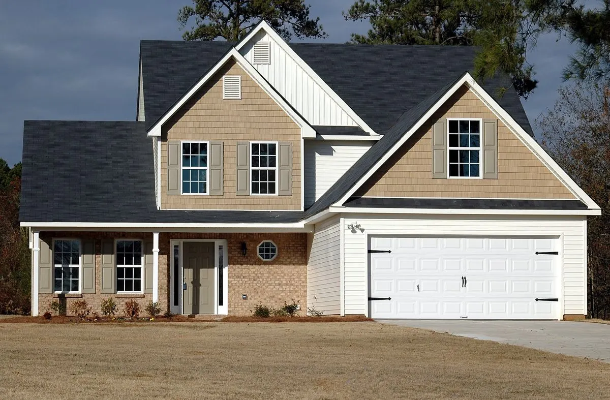 Suburban house exterior used to measure paintable square footage