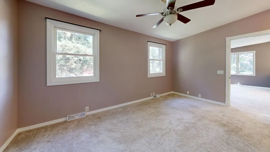 Clean empty room ready for listing photos after paint planning