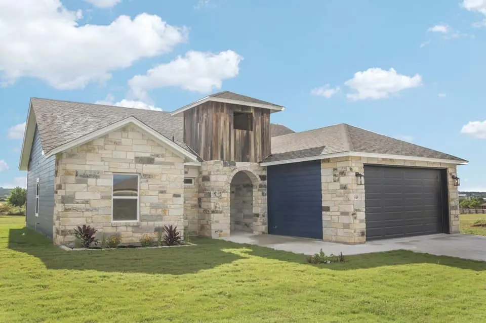New Life Painting exterior home painting project